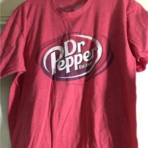 Dr Pepper Men’s Short Sleeve Logo Tee in Red